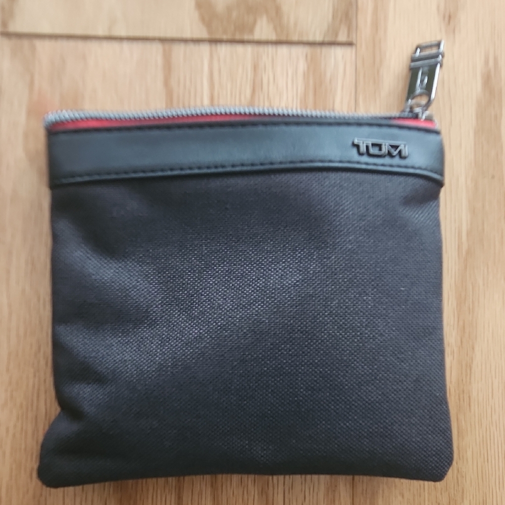 Tumi Black and Red Toiletry Bag Zipper Pouch - Picture 3 of 10